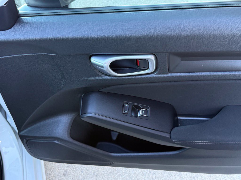 2023 Honda Civic Image 38