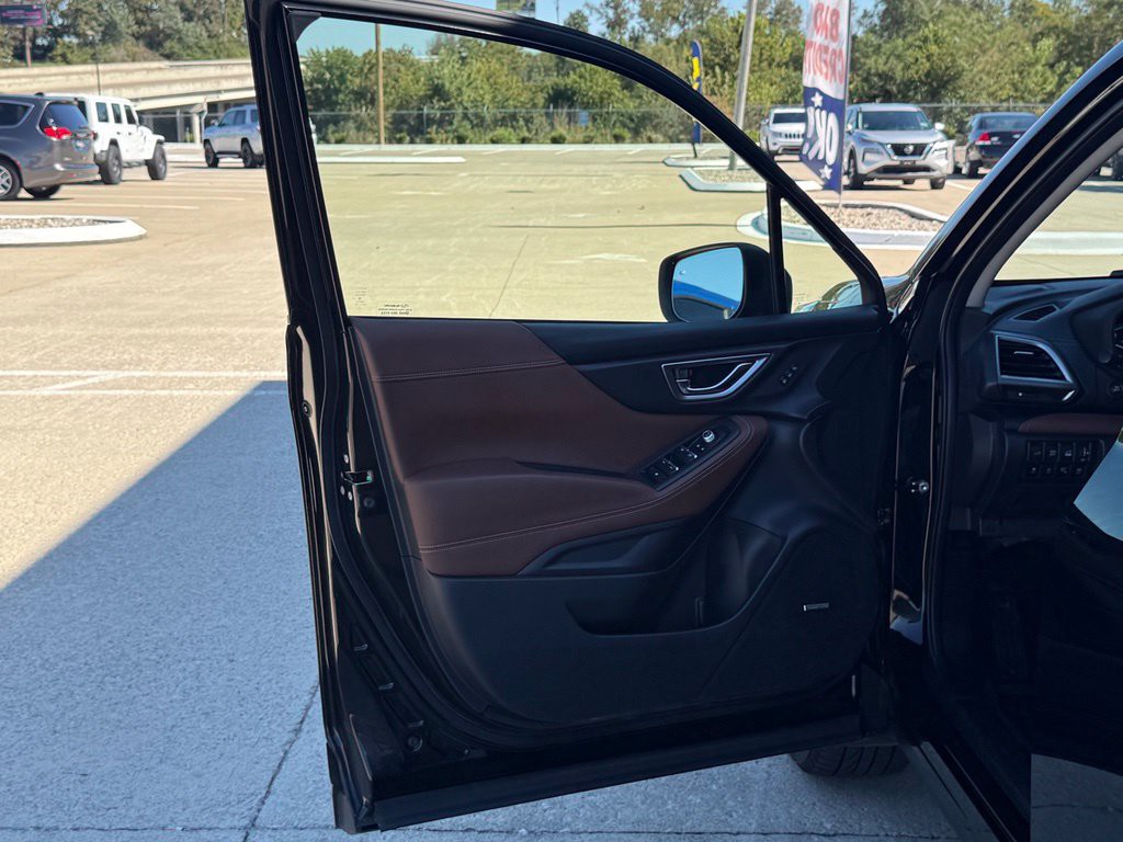 2021 Subaru Forester Image 16