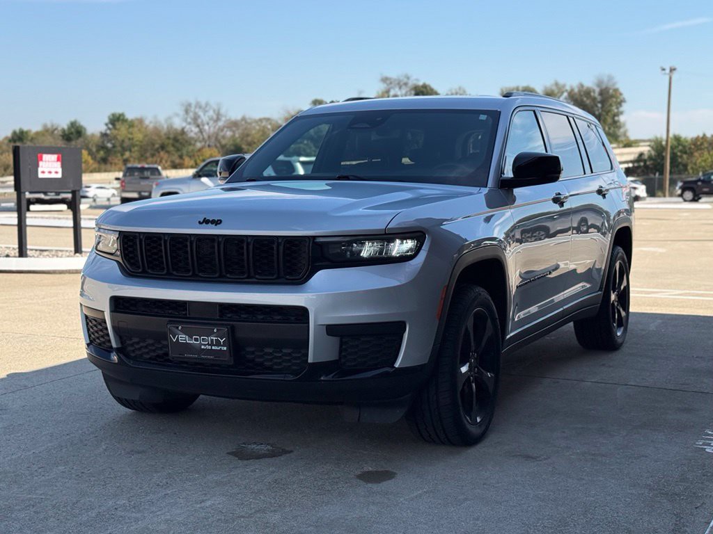 2023 Jeep Grand Cherokee Image 3