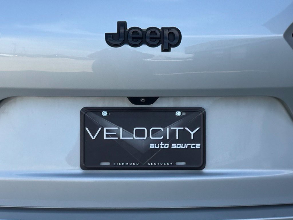 2023 Jeep Grand Cherokee Image 11