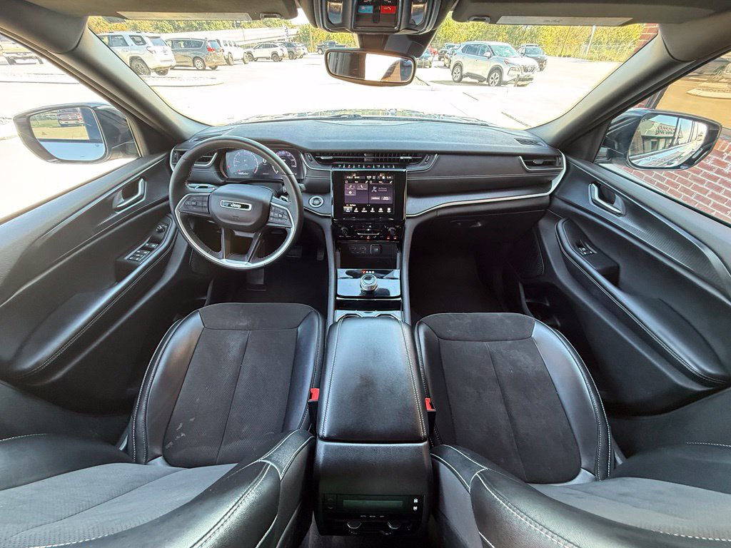 2023 Jeep Grand Cherokee Image 34