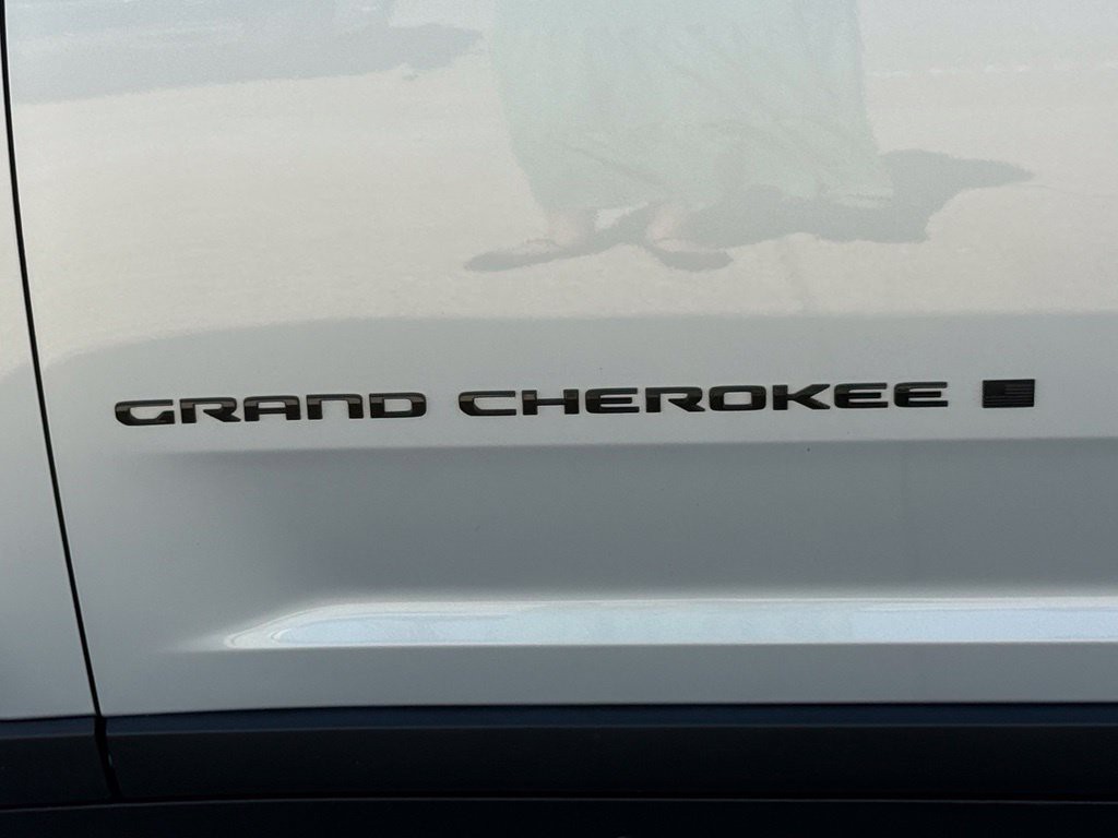 2023 Jeep Grand Cherokee Image 46