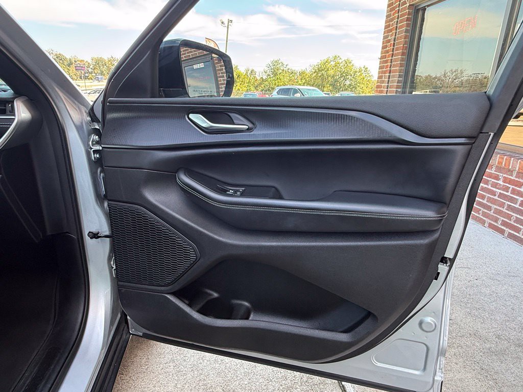 2023 Jeep Grand Cherokee Image 59