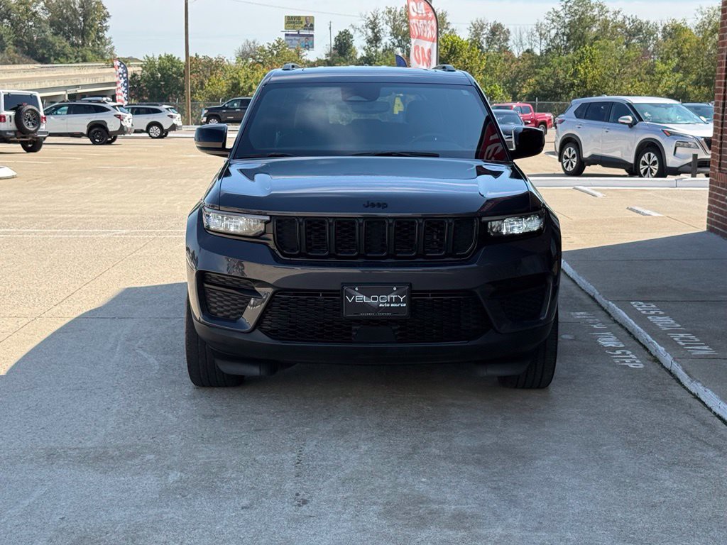 2023 Jeep Grand Cherokee Image 2