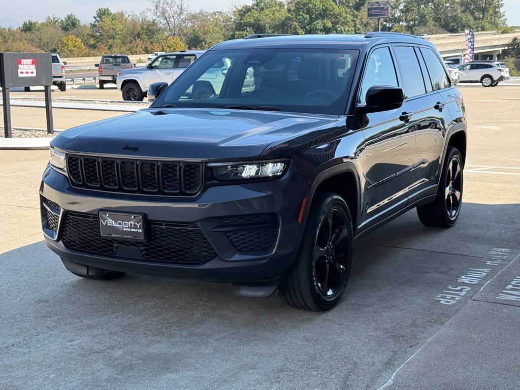2023 Jeep Grand Cherokee Image 3