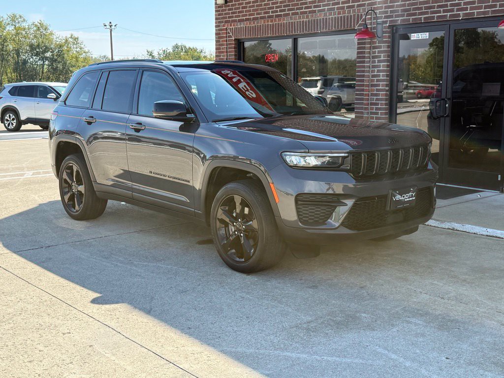 2023 Jeep Grand Cherokee Image 4