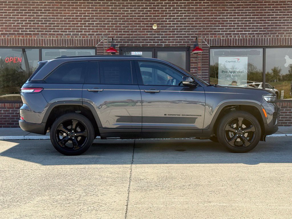 2023 Jeep Grand Cherokee Image 5