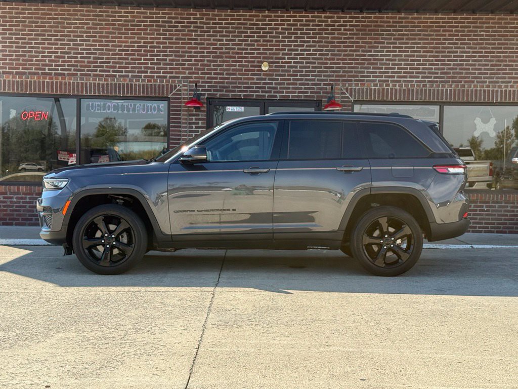 2023 Jeep Grand Cherokee Image 9