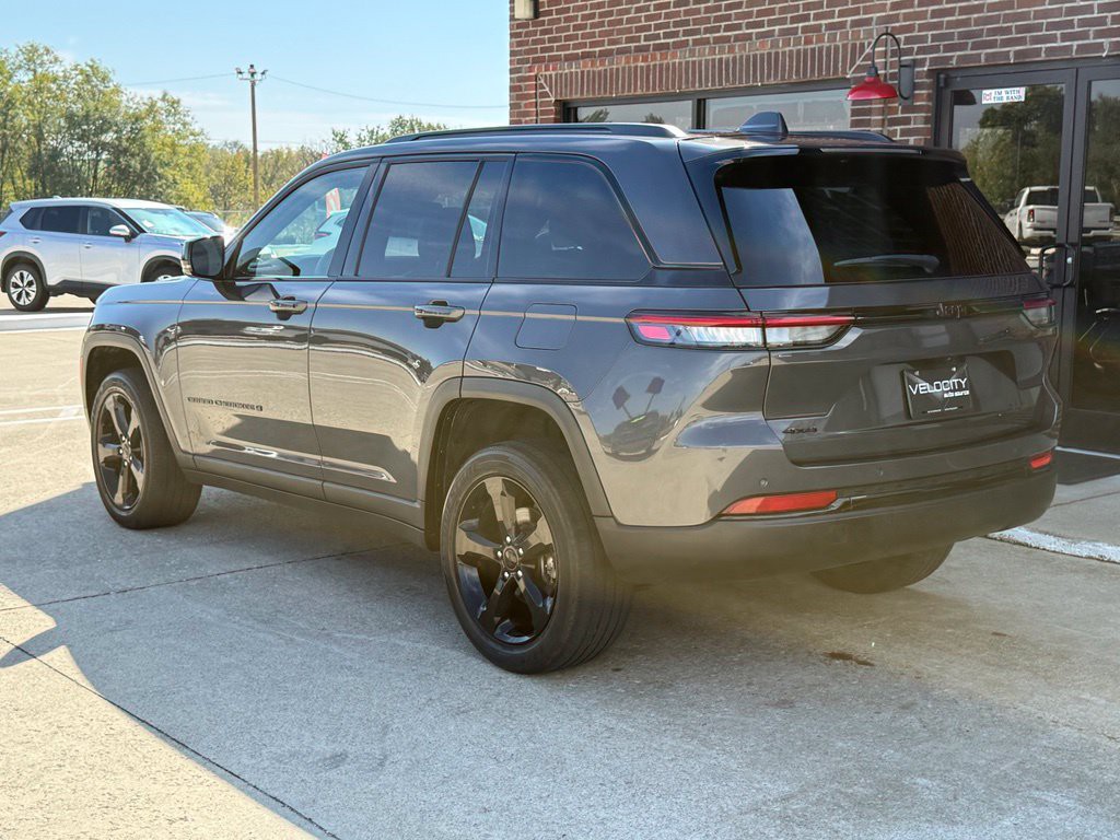 2023 Jeep Grand Cherokee Image 12