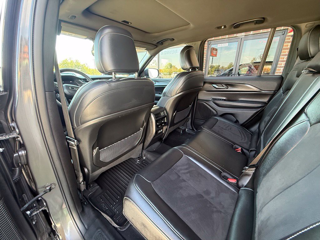 2023 Jeep Grand Cherokee Image 34