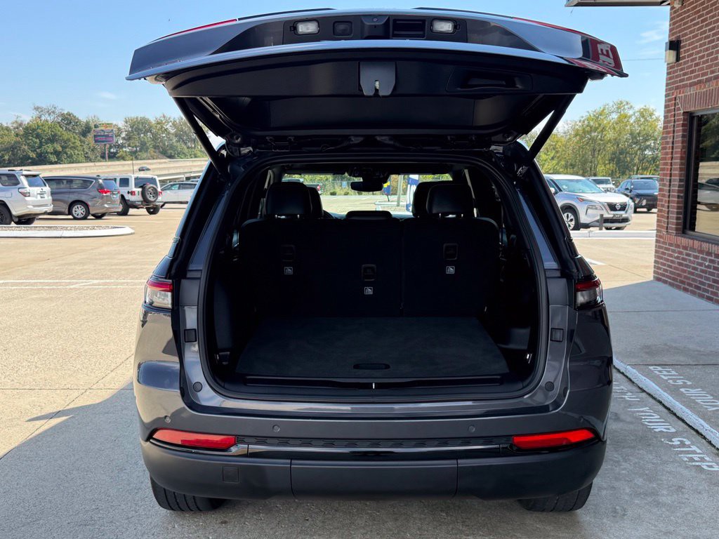 2023 Jeep Grand Cherokee Image 39