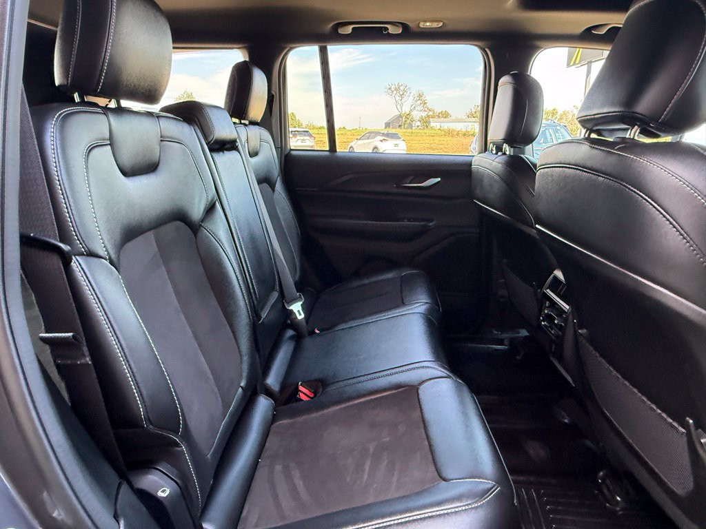 2023 Jeep Grand Cherokee Image 49