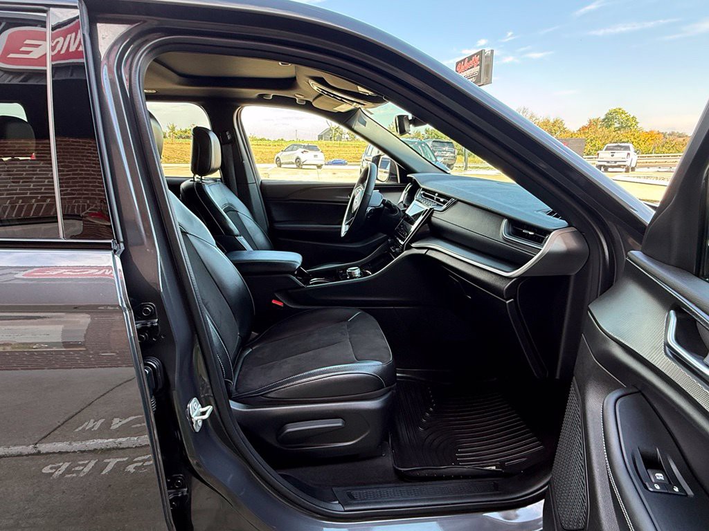 2023 Jeep Grand Cherokee Image 54