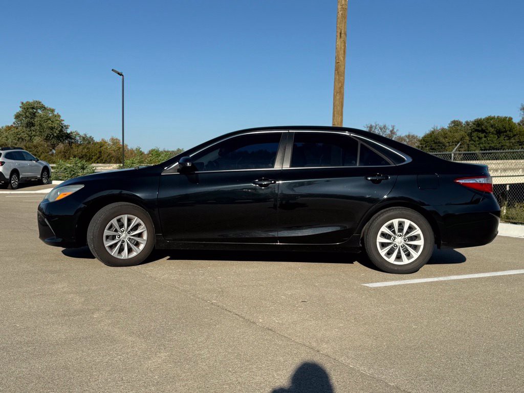 2015 Toyota Camry Image 8