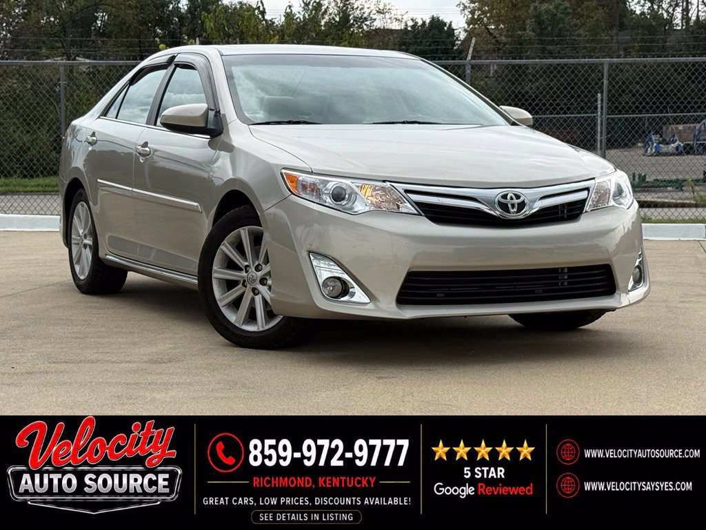 2014 Toyota Camry Image 1