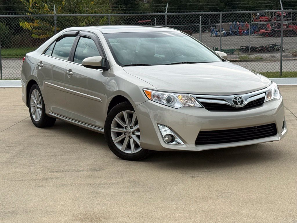 2014 Toyota Camry Image 4