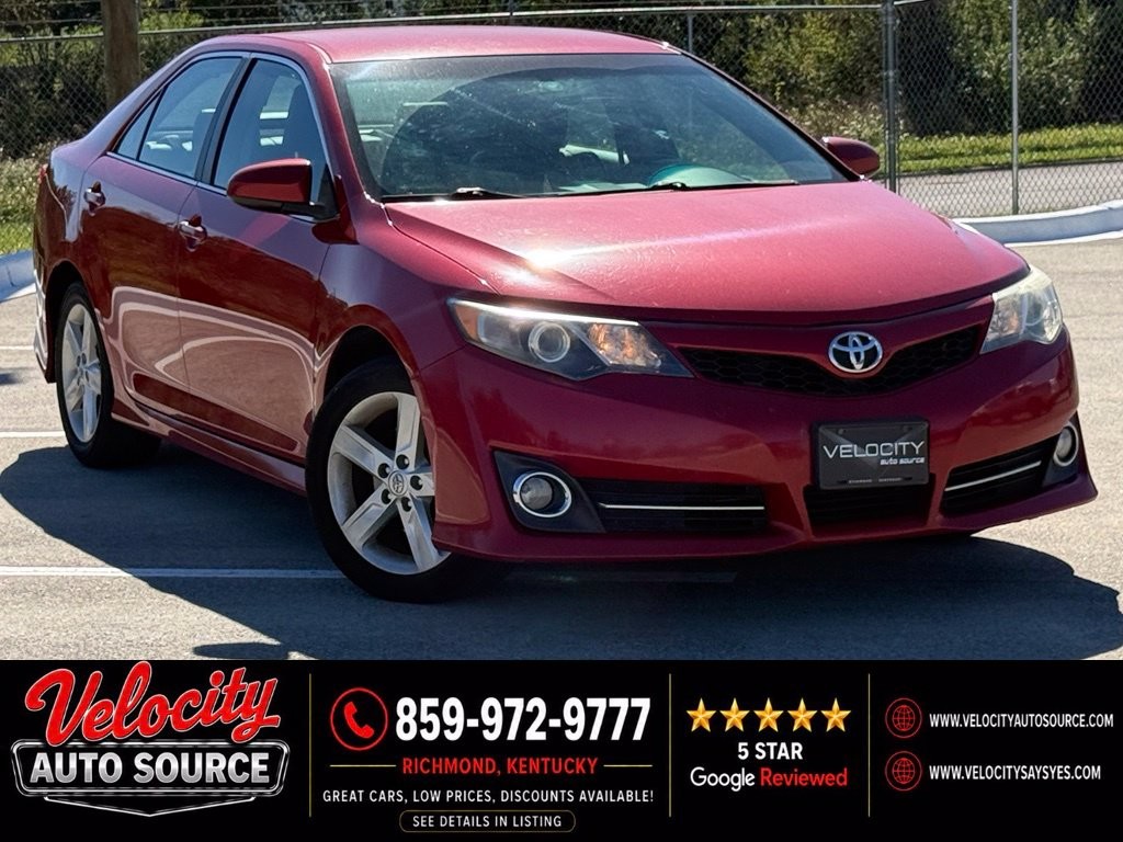 2014 Toyota Camry Image 1