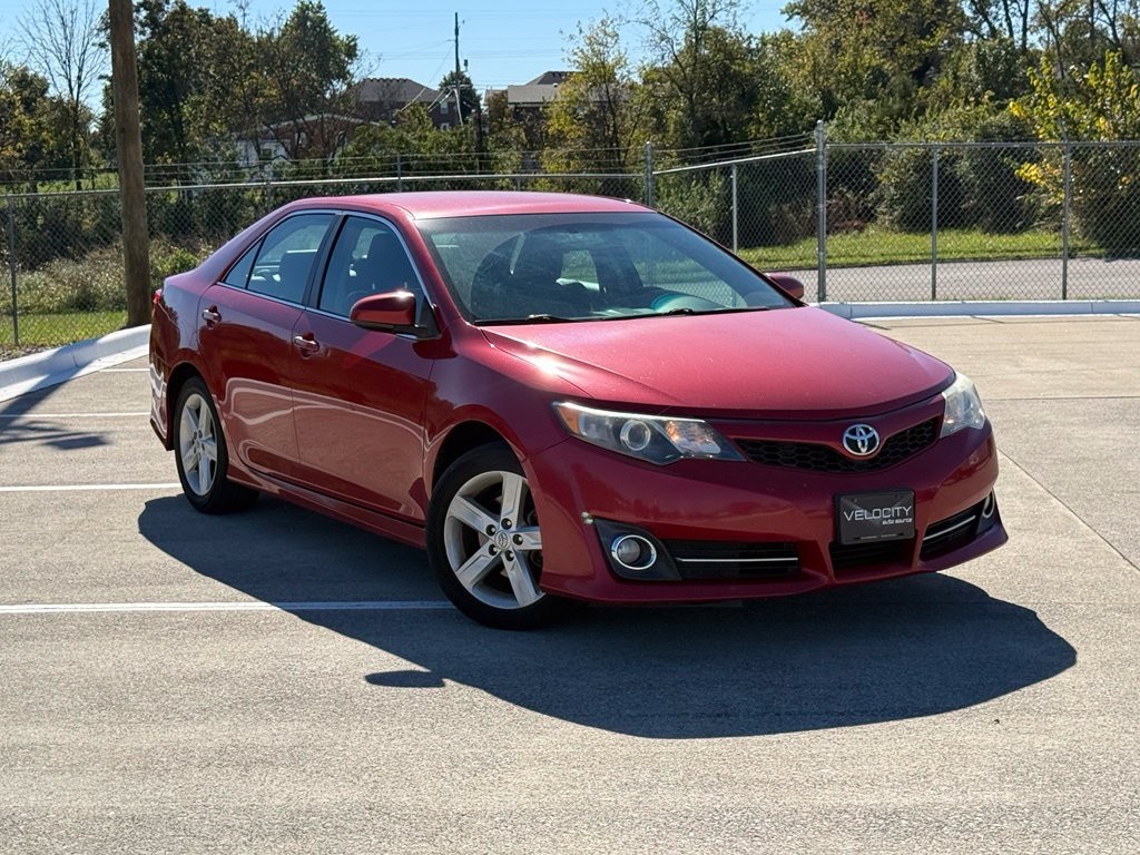 2014 Toyota Camry Image 3
