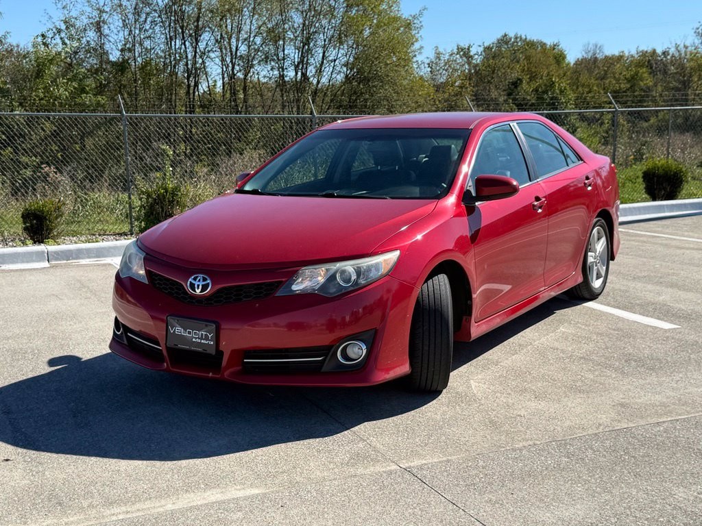 2014 Toyota Camry Image 4