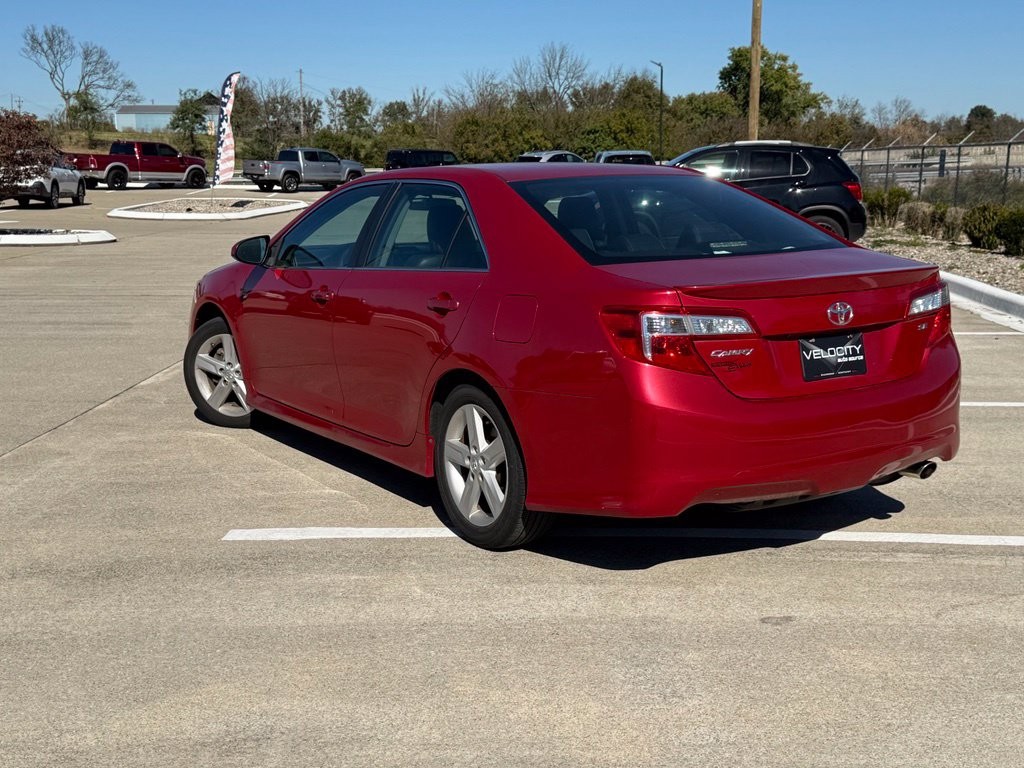 2014 Toyota Camry Image 7