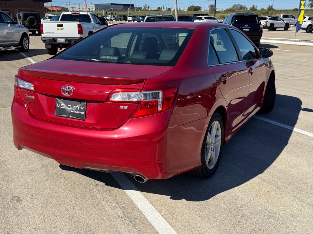 2014 Toyota Camry Image 8