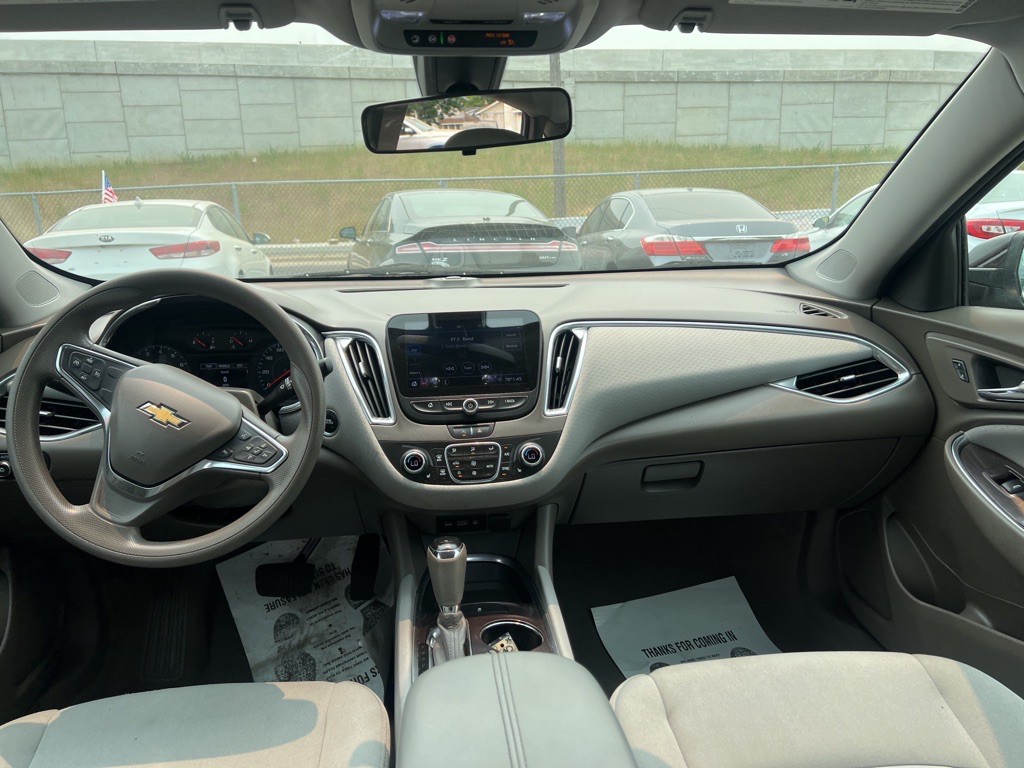 2020 Chevrolet Malibu Image 12