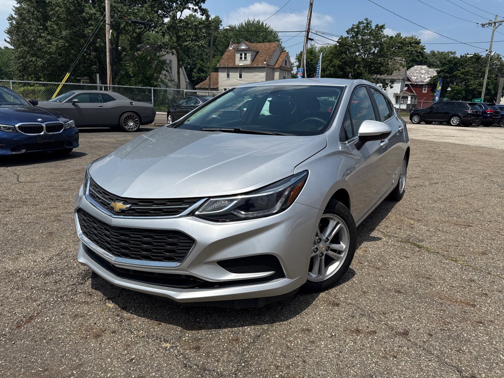 2017 Chevrolet Cruze Image 1