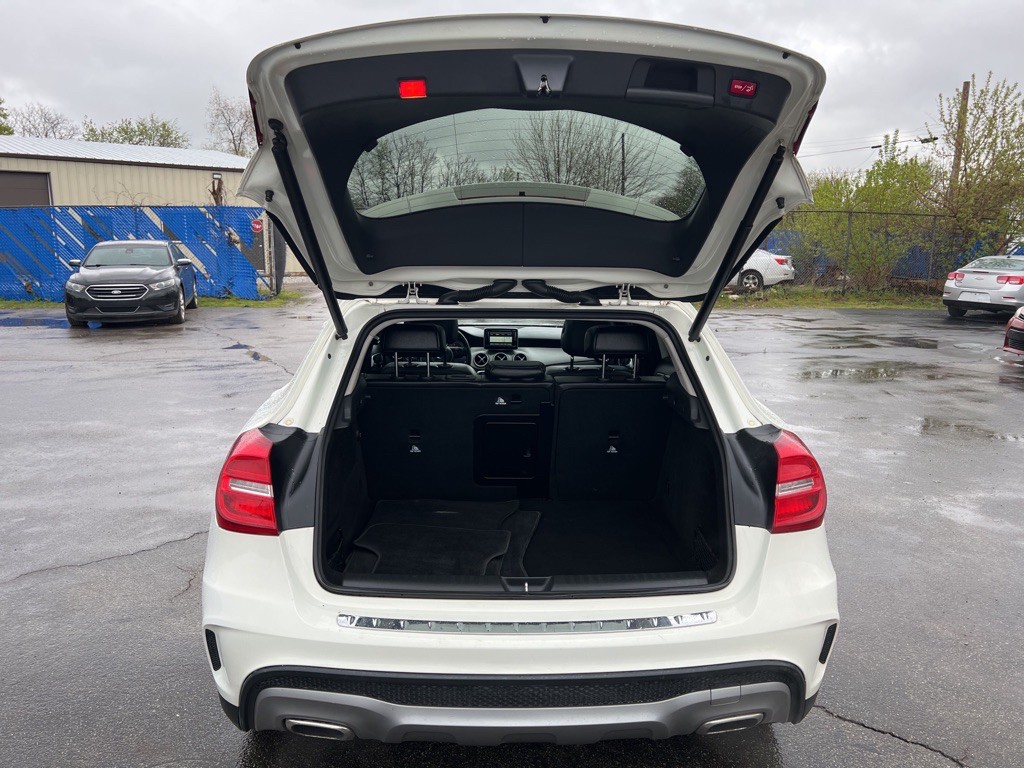 2015 Mercedes-Benz GLA-Class Image 9
