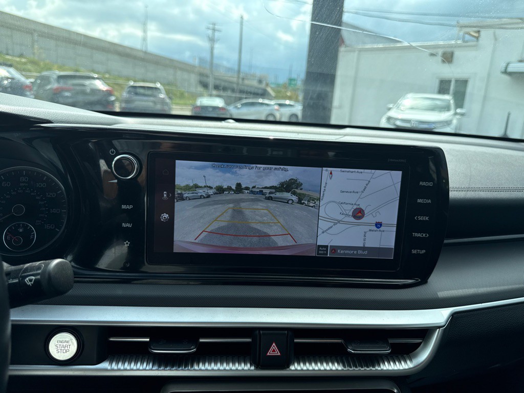 2022 Kia K5 Image 18