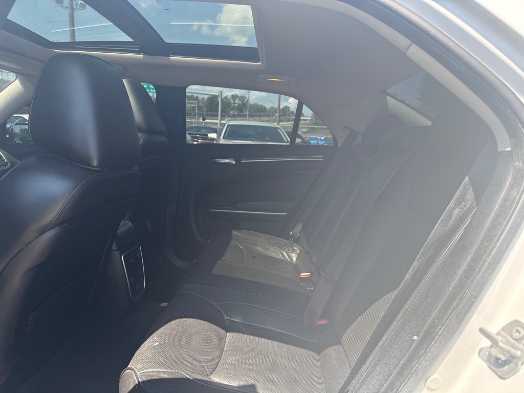 2020 Chrysler 300 Image 10