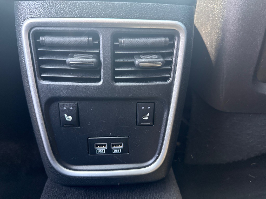 2020 Chrysler 300 Image 11