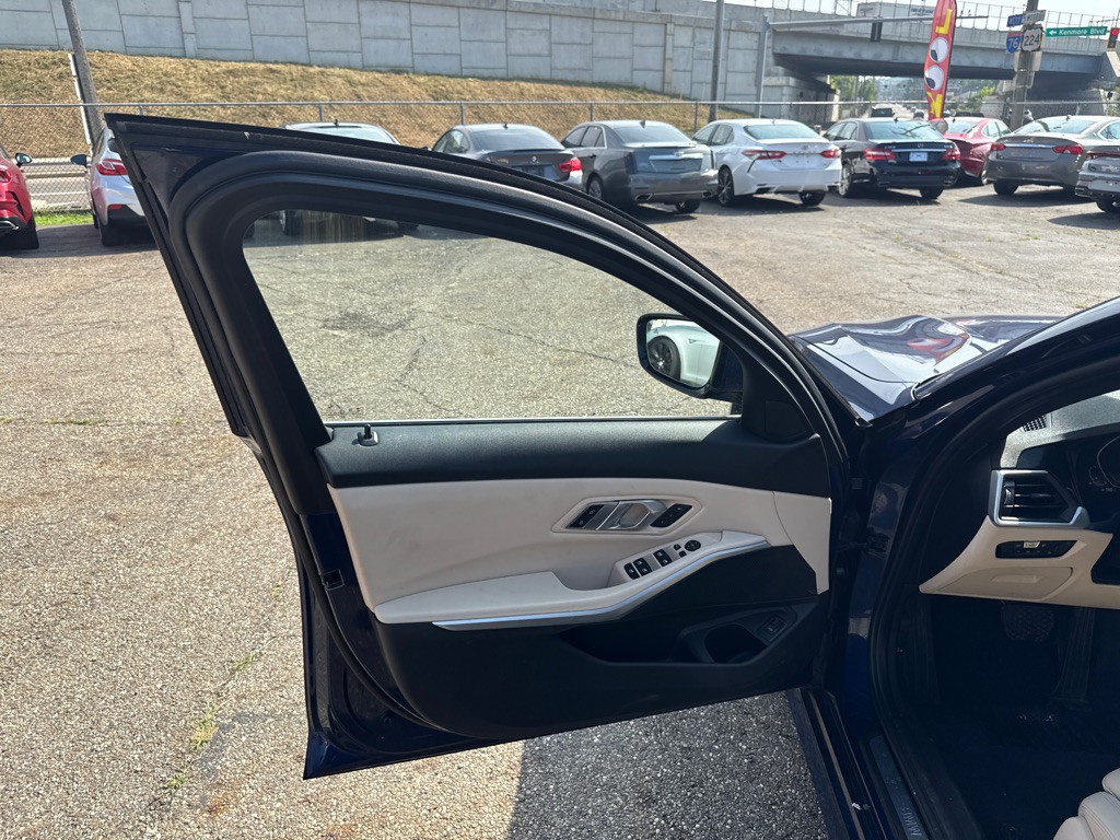 2020 BMW 3 Series Image 13