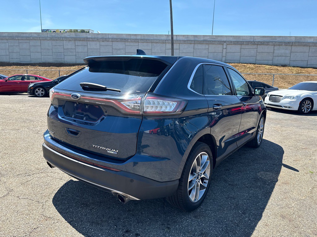 2017 Ford Edge Image 4