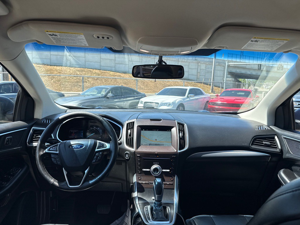 2017 Ford Edge Image 14