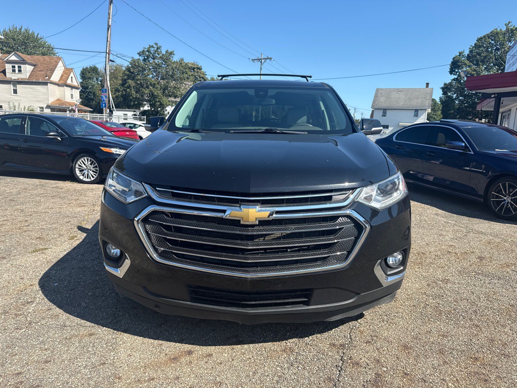 2021 Chevrolet Traverse Image 2