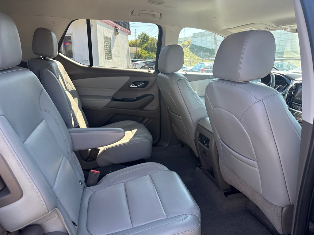 2021 Chevrolet Traverse Image 13