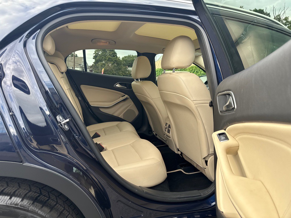 2018 Mercedes-Benz GLA-Class Image 12