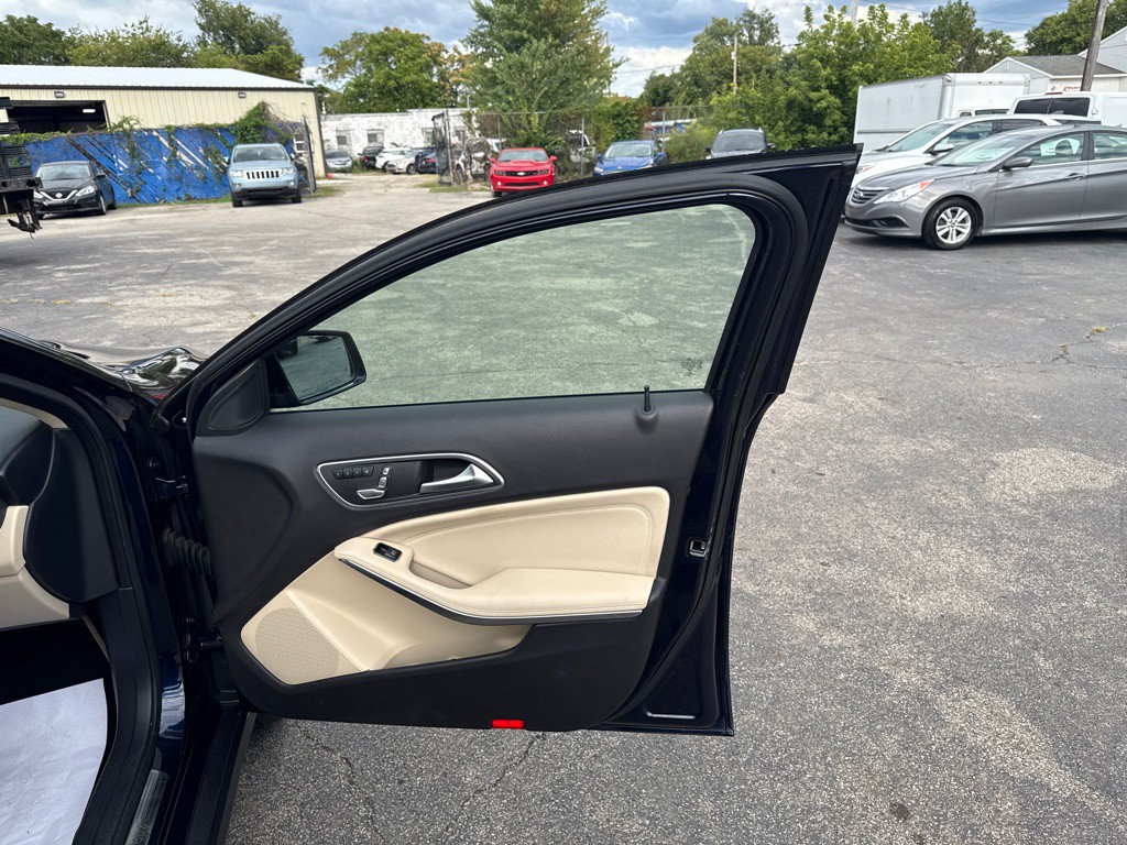 2018 Mercedes-Benz GLA-Class Image 15