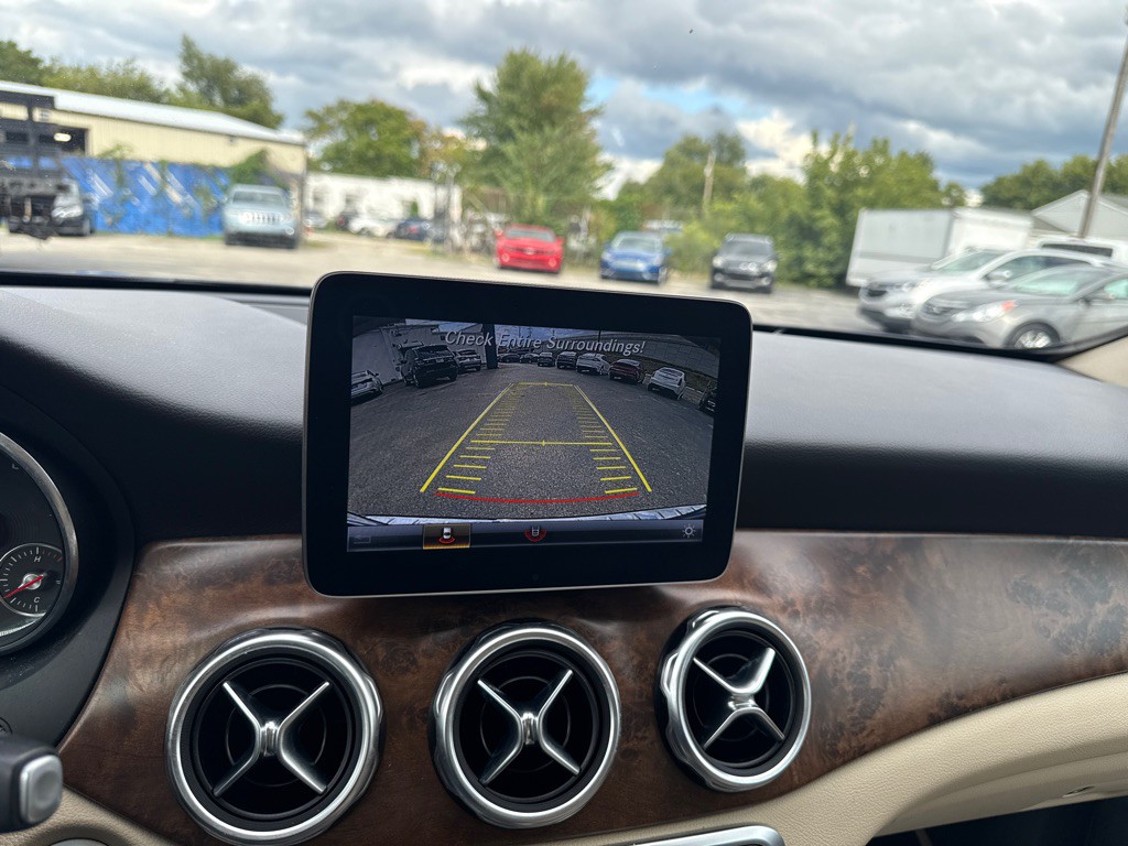 2018 Mercedes-Benz GLA-Class Image 17