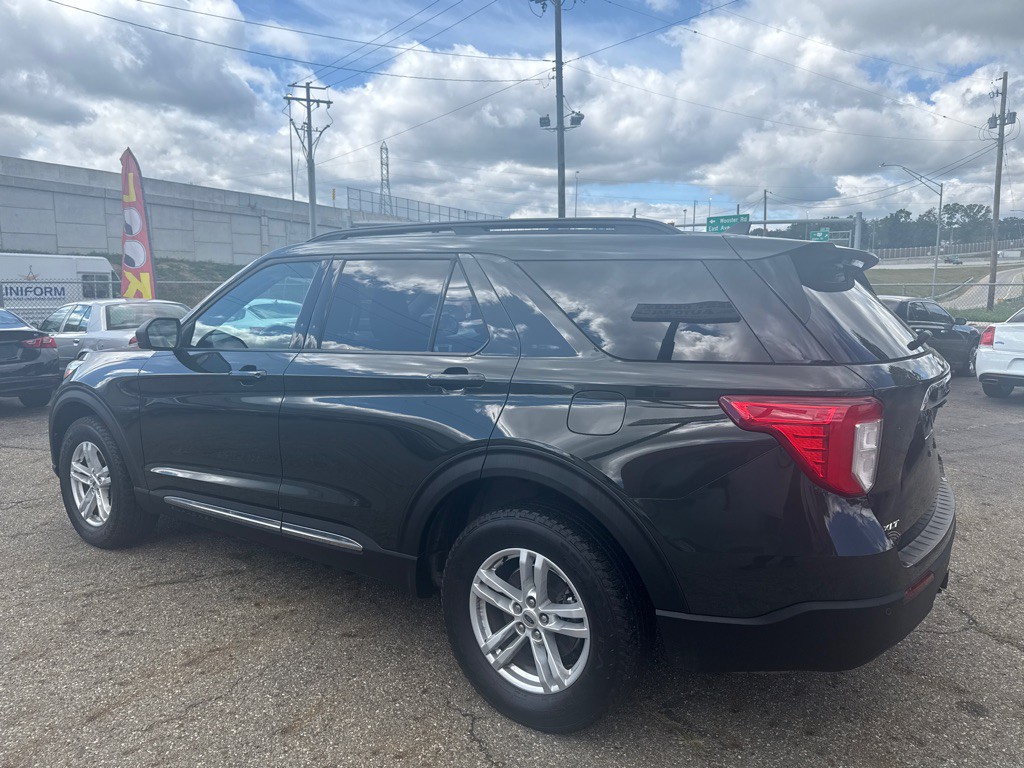 2022 Ford Explorer Image 6