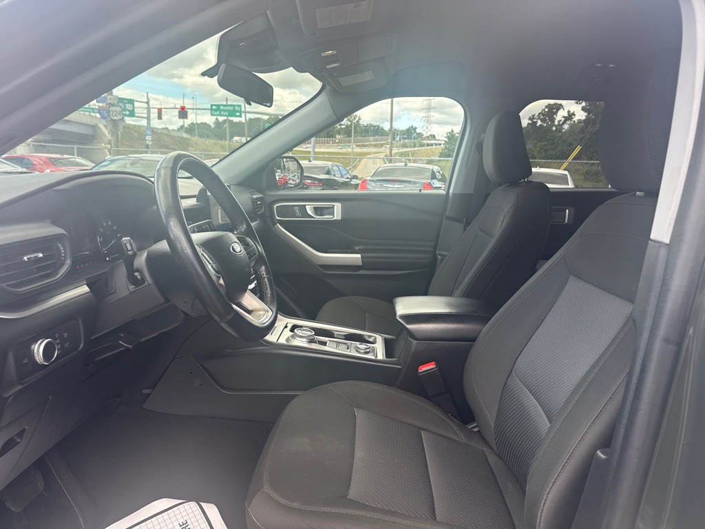 2022 Ford Explorer Image 7