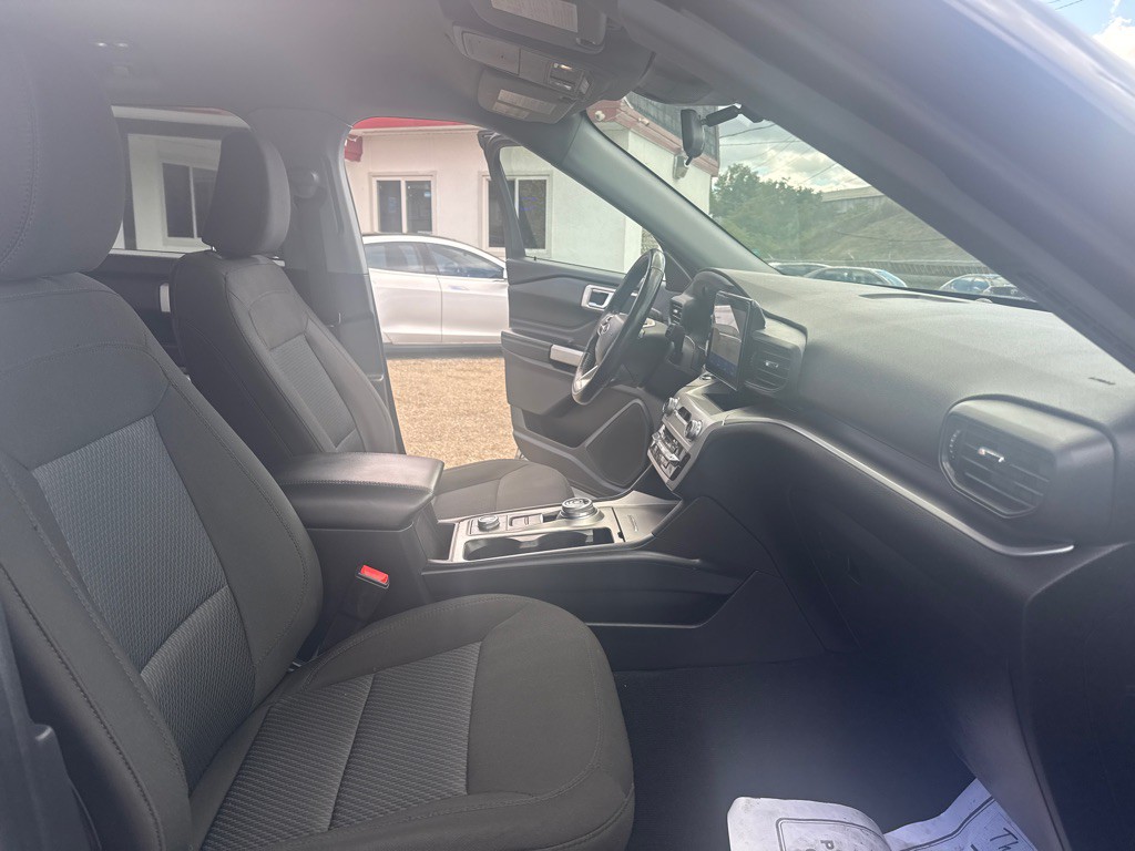 2022 Ford Explorer Image 16