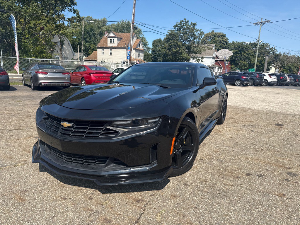 2019 Chevrolet Camaro Image 1