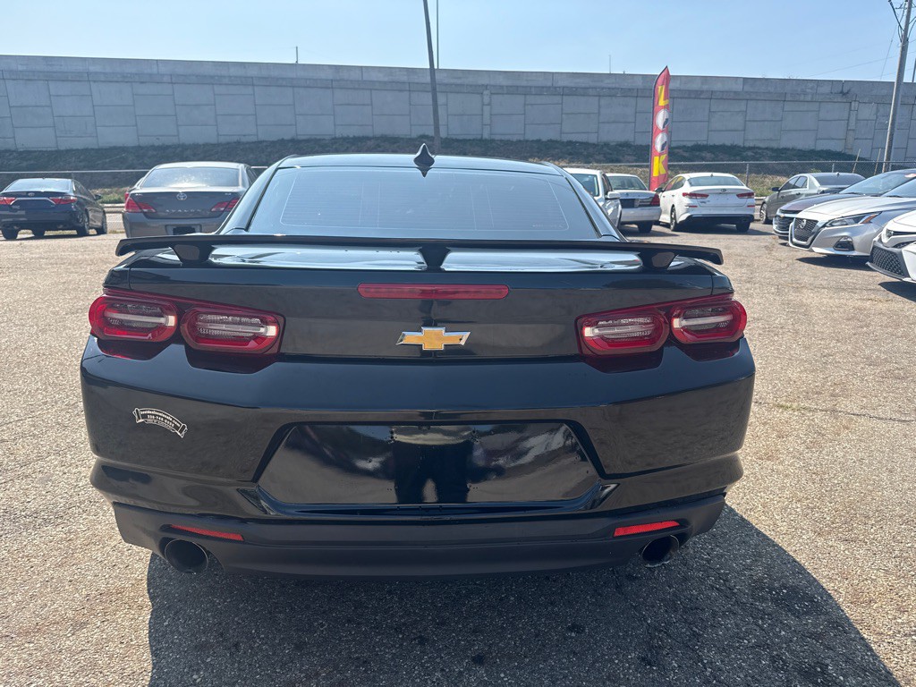 2019 Chevrolet Camaro Image 5