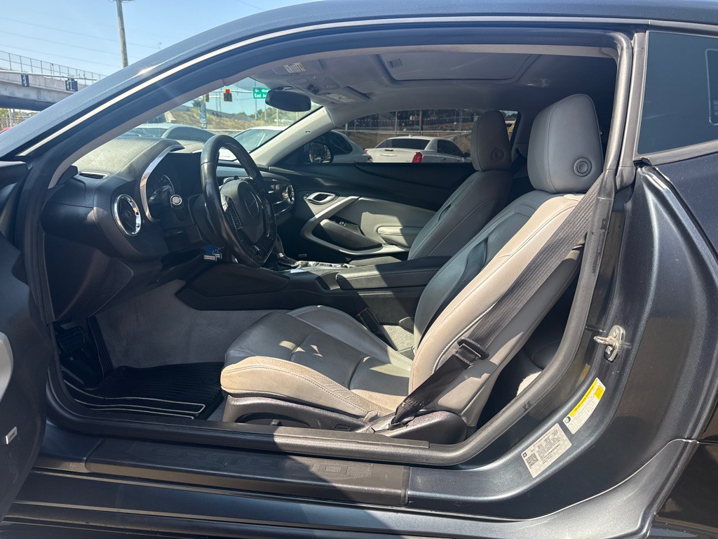2019 Chevrolet Camaro Image 7