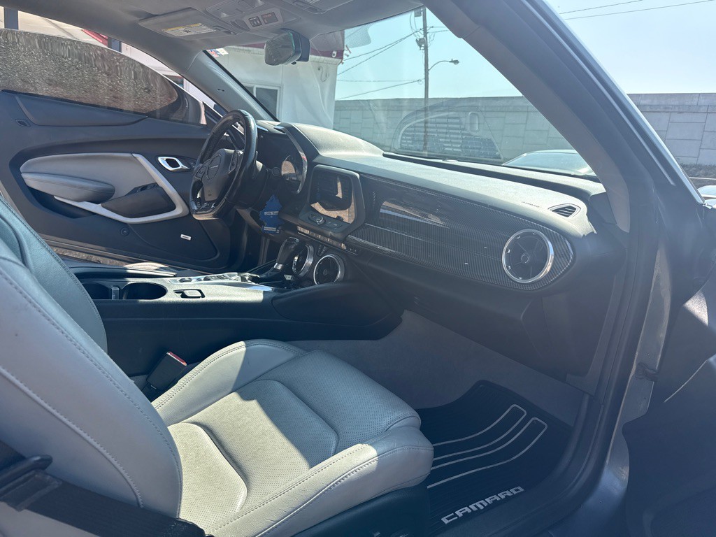 2019 Chevrolet Camaro Image 13