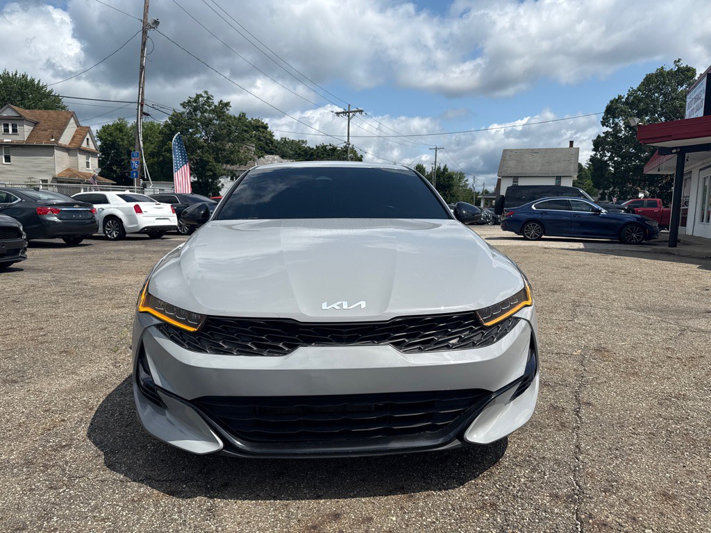 2022 Kia K5 Image 2