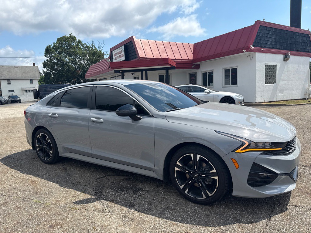 2022 Kia K5 Image 3