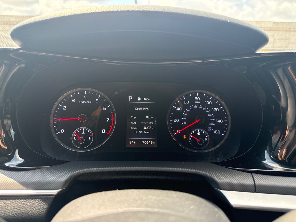 2022 Kia K5 Image 8