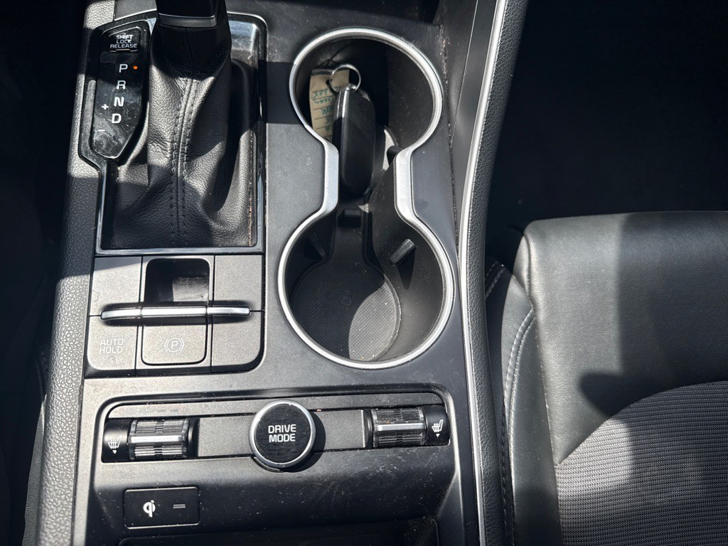 2022 Kia K5 Image 10